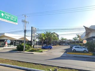 Local de 100m2 en renta Plaza Luxury av Andrés García Lavin Mérida Yucatán