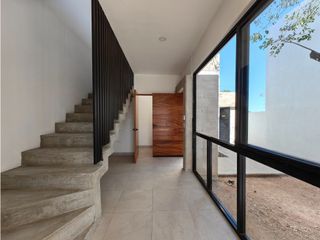 CASA EN VENTA EN DZITY CON ALBERCA