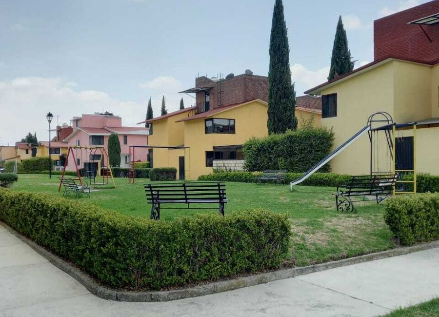 Casa en Venta en Quintas San Jerónimo Metepec