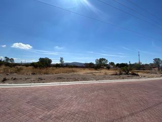 Terreno en VENTA en acceso a Ciudad Maderas Montaña