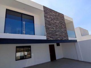 Oportunidad  Casa en Venta con 4 Recámaras en Lomas Punta del Este.
