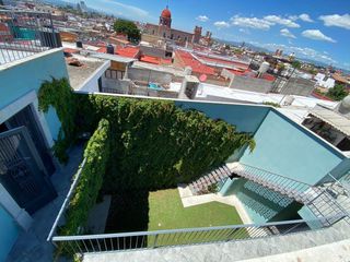 Residencia en El Centro Histórico de Querétaro, 6 Recamaras, Jardín, LUJO