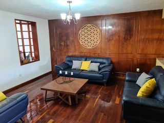 Residencia en Las Americas, 3 Recamaras, Jardín, Estudio, acabados de lujo.