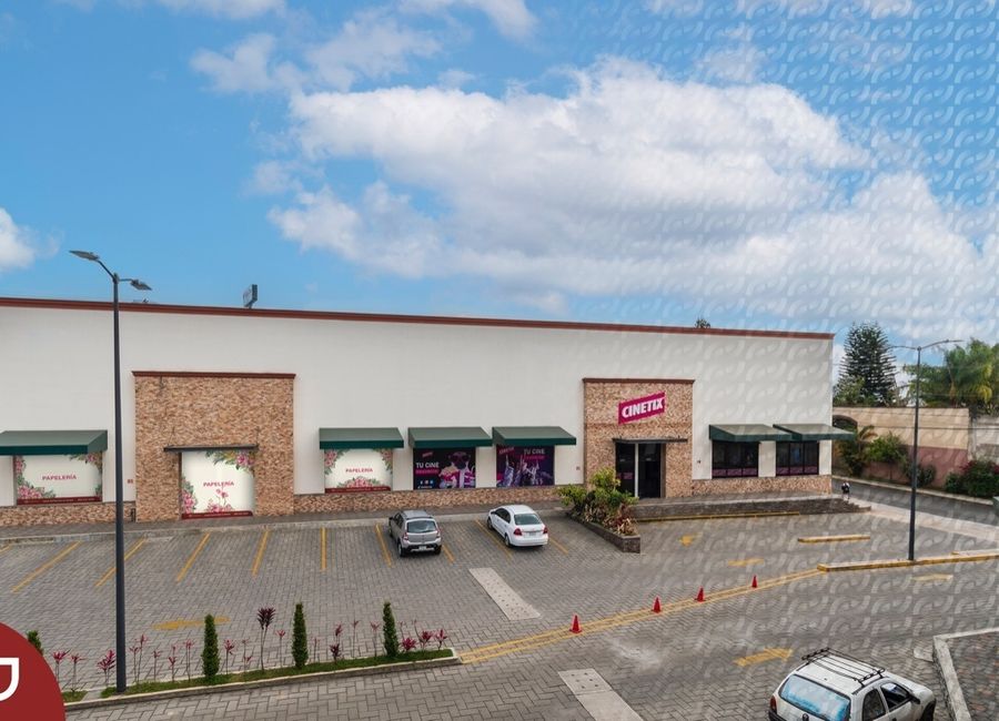 Local comercial en renta Xalapa Coatepec; Plaza Orquídeas