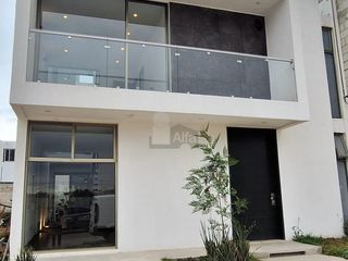 En venta casa Totalmente Nueva en Quinta la Concepción. Pachuca Jardín interior
