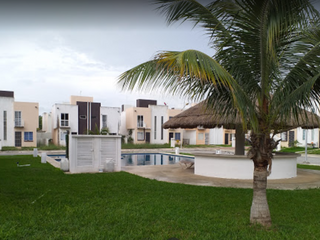 Casa en Fracc. Vista Real 1, Cancún, Quintana Roo. **Remate Bancario**.