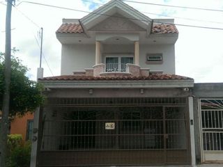 CASA EN VENTA VILLA FONTANA CULIACAN