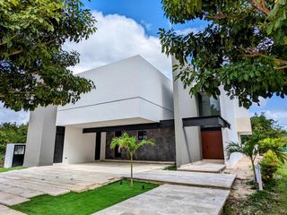 Estrena maravillosa casa en Yucatán Country Club
