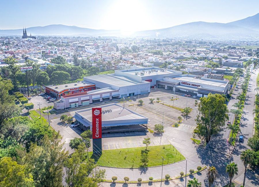 La Florida, Renta de Plaza Comercial, Zamora de Hidalgo, Michoacan