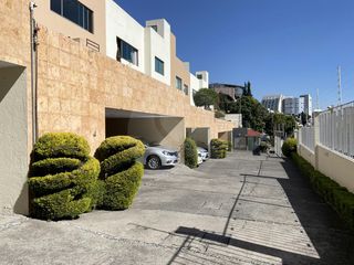Casa en condominio en venta en Hacienda de las Palmas