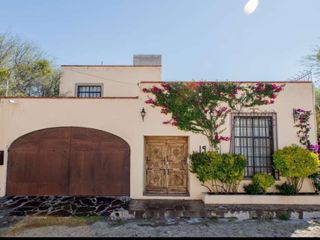 Casa Del Campanario en venta en Los  Frailes en San Miguel de Allende Gt