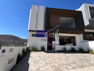 C131 Casa Nueva en venta 3 recamaras Cañadas del Bosque Morelia