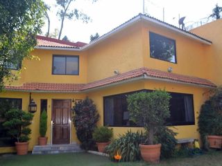 Hermosa casa en venta en Lomas Altas