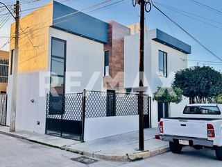 Casa-Depa esquina en Renta Col. Juan de la Barrera - (3)