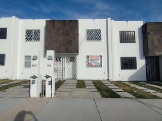 Casa en renta 3 recamarás sobre avenida Fracc Los Héroes León, León Guanajuato.