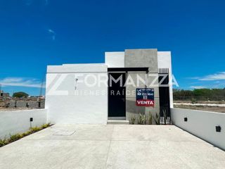 Casa Nueva "Modelo AMBAR" en Preventa en Residencial Punto Rioja en Colima