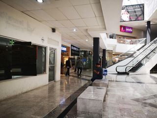 Excelente Oportunidad de Inversión, Local Comercial Plaza La Silla 80 metros