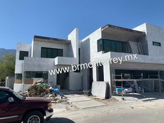 CASA EN VENTA ANTIGUA HACIENDA SANTA ANITA CARRETERA NACIONAL MONTERREY N L $15,200,000