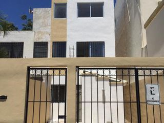 Casa en venta en Cancun centro / Av la luna