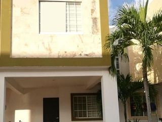 Casa en venta en Residencial Selvanova en Playa del Carmen