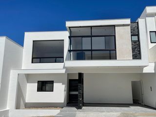 CASA EN VENTA CASTAÑOS DEL VERGEL ZONA CARRETERA NACIONAL MONTERREY