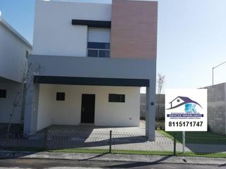 VENTA DE CASA DE 3 NIVELES EN COL. MONETTA