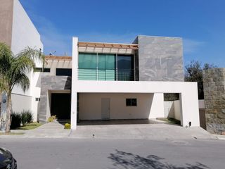 Casa en Venta en Valle del Vergel Monterrey