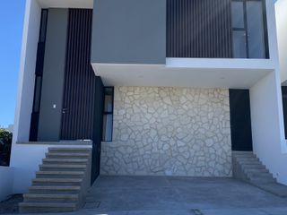 ZIBATA Casa Nueva en VENTA dentro de Condominio "JADE NORTE"