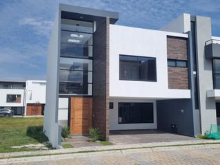 VENTA DE CASA NUEVA MUY AMPLIA Y 3 NIVELES, LOMAS DE ANGELOPOLIS III, PUEBLA