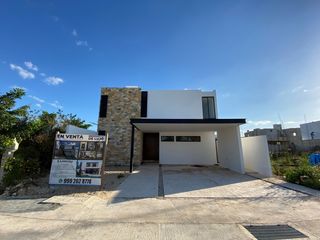 Casa en venta de 3 habitaciones con alberca en Conkal Yucatan