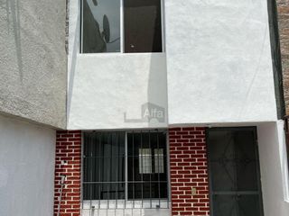 Casa sola en venta en La Fuente, Guadalupe, Nuevo León