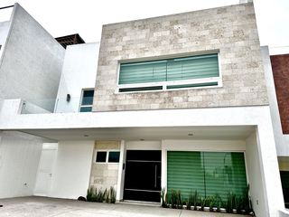 Renta Casas (4 Recamaras), Colinas de Juriquilla, Qro76 $5.9 mdp