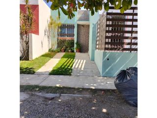 Casa en Venta Fraccionamiento VALLE REAL, Colima