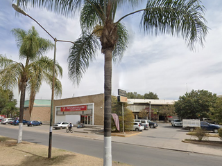 plaza Local en centro comercial en venta en Santa Rosa