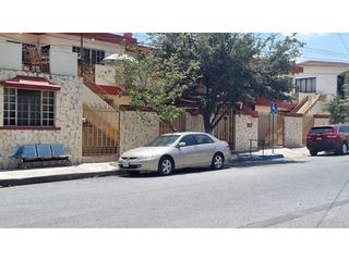 CASA EN VENTA CUMBRES