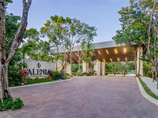 Valenia Club Residencial Terreno residencial en venta en Playa del Carmen