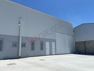 Bodega en renta ubicada en la pequeña zona industrial en Torreón con un fácil y rápido acceso a periférico de 1015 metros cuadrados