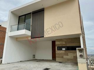 CASA EN VENTA EN PRIVADA RESIDENCIAL CIMAZUL CON 3 RECAMARAS, SAN LUIS POTOSÍ