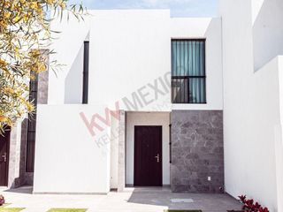 CASA EN VENTA EN FRACCIONAMIENTO RESIDENCIAL SIRENIA  (MODELO VAN GOGH), VILLA DE POZOS