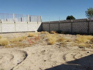 Terreno en venta; Bardeado, ubicado en esquina, en la colonia Nueva Laguna Norte, Torreon Coahuila.