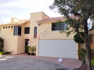 CASA EN VENTA FRACC. RINCONADA DE LOS ANDES (DEPORTIVO LA LOMA)