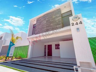 CASA EN VENTA EN FRACCIONAMIENTO RESIDENCIAL IMPERIA (MODELO DALI), EL AGUAJE