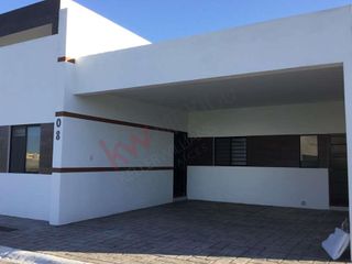 Venta Casa Nueva de un piso. Excelente ubicación cercana al Aeropuerto, Bosque Urbano,  Juan Pablo II y Periférico