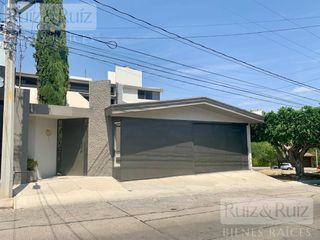 RESIDENCIA EN RENTA EN ZONA NORTE, FRACC. VILLAS DEL CAMPESTRE.