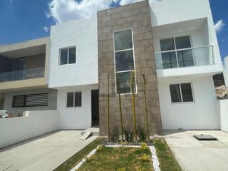 Casa nueva en venta en Lomas de Juriquilla