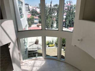 DISFRUTA  DE UNA HERMOSA CASA REMODELADA EN SAN MATEO