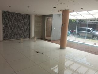 LOCAL COMERCIAL EN RENTA POLANCO