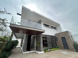 CASA EN VENTA JURIQUILLA