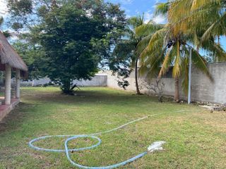 Terreno con piscina, palapa y Baños