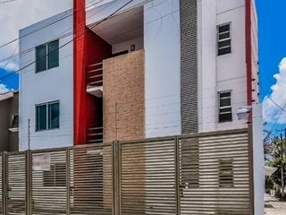 VENTA EDIFICIO CON 3 DEPARTAMENTOS EN CANCÚN